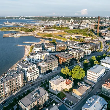 Luxury Seaside Penthouse With A View Of The Old Town Apartamento *