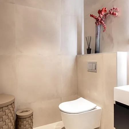 Luxury Seaside Penthouse With A View Of The Old Town * 塔林