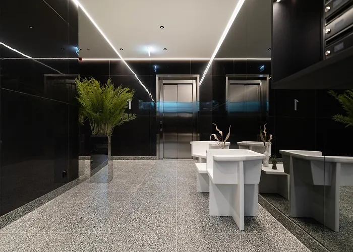 Luxury Seaside Penthouse With A View Of The Old Town *