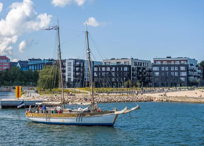 Luxury Seaside Penthouse With A View Of The Old Town *